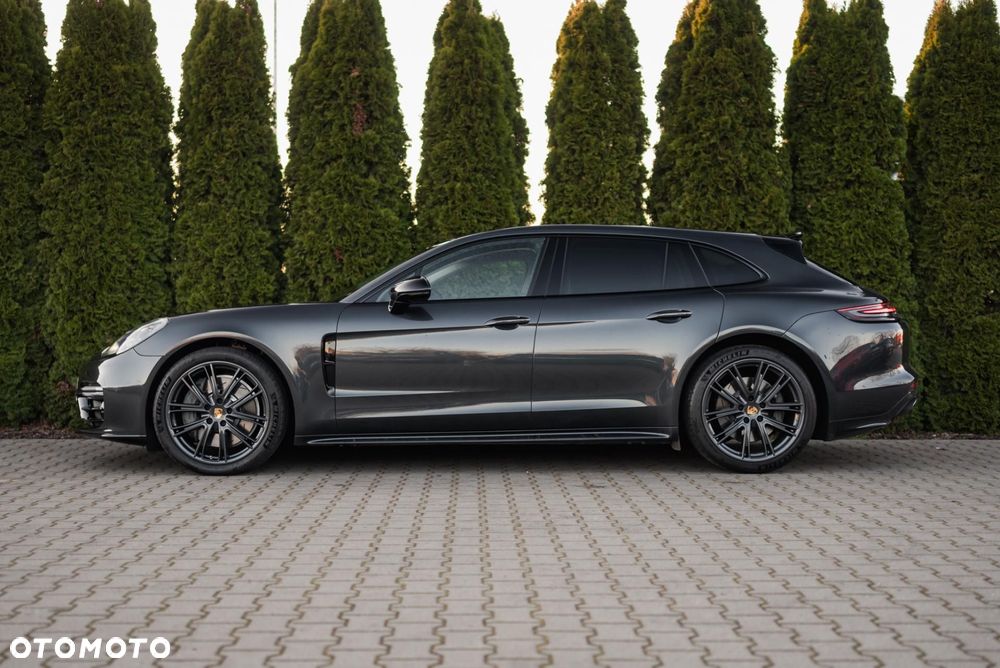 Porsche Panamera - 8