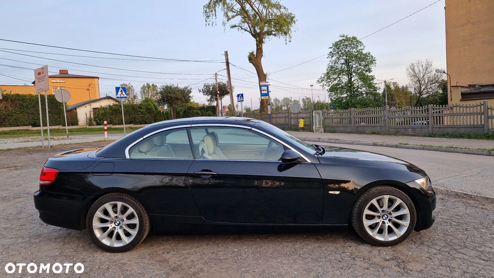 BMW Seria 3 320d DPF Cabrio - 3