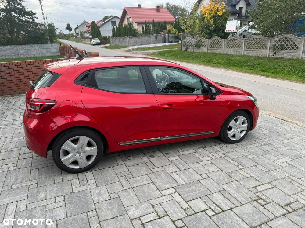 Renault Clio - 8
