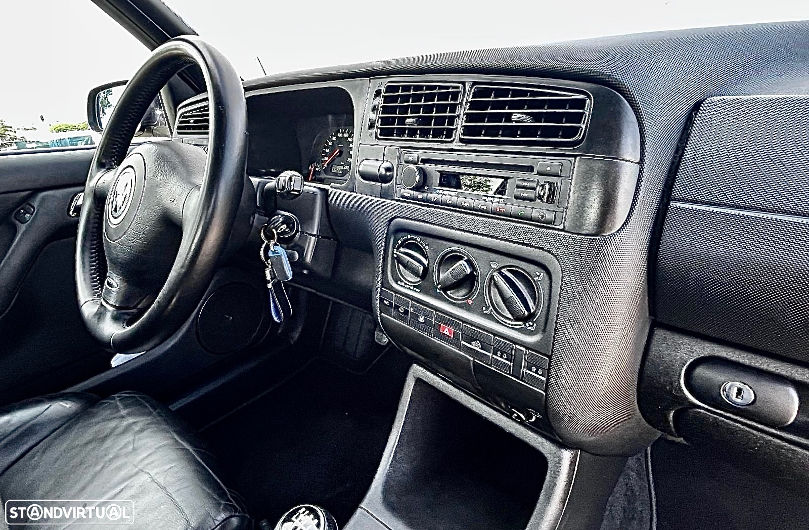 VW Golf Cabriolet 1.9 TDI Highl. - 10