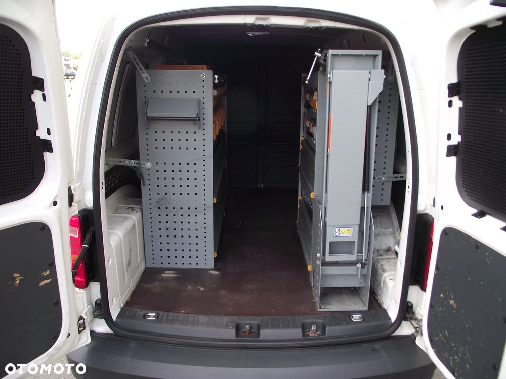 Volkswagen CADDY MAXI - 25