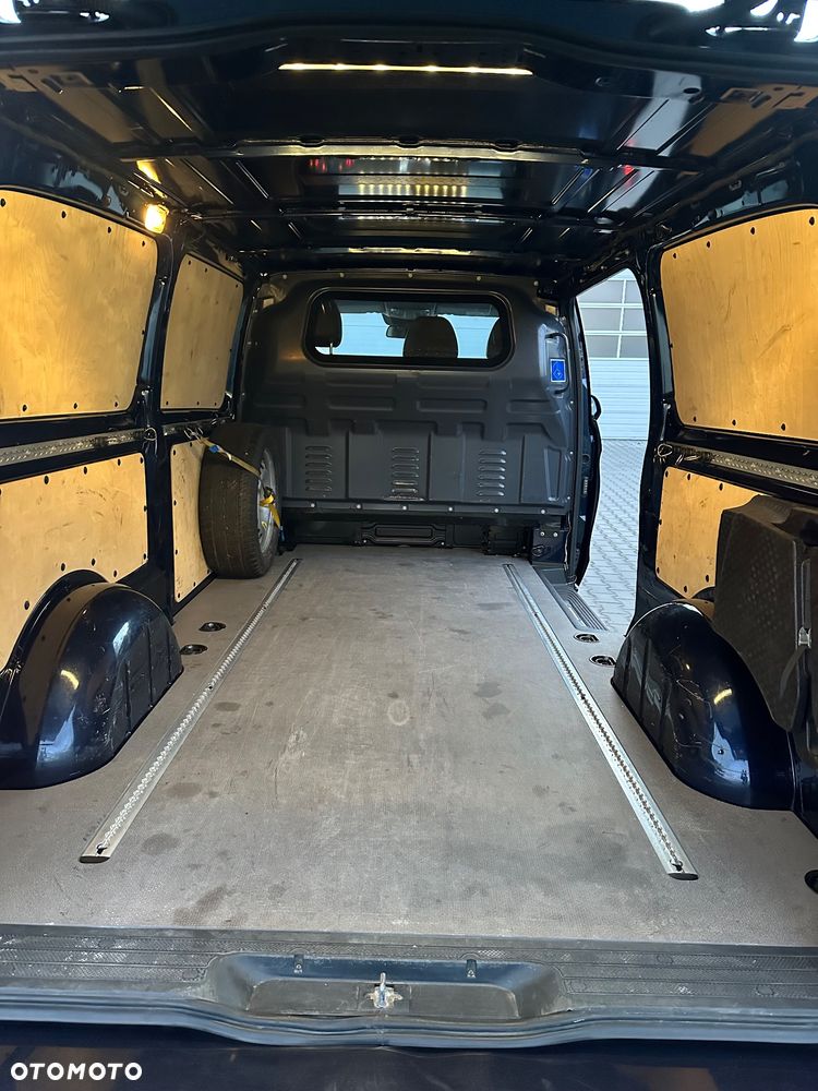 Mercedes-Benz Vito - 16