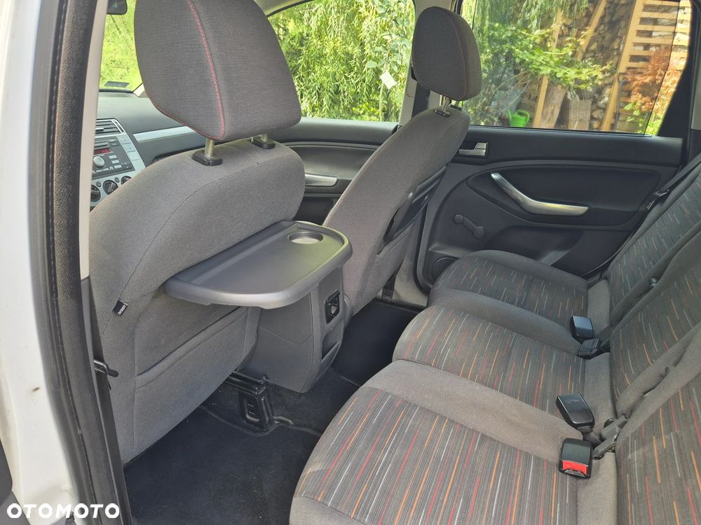 Ford Focus C-Max - 13