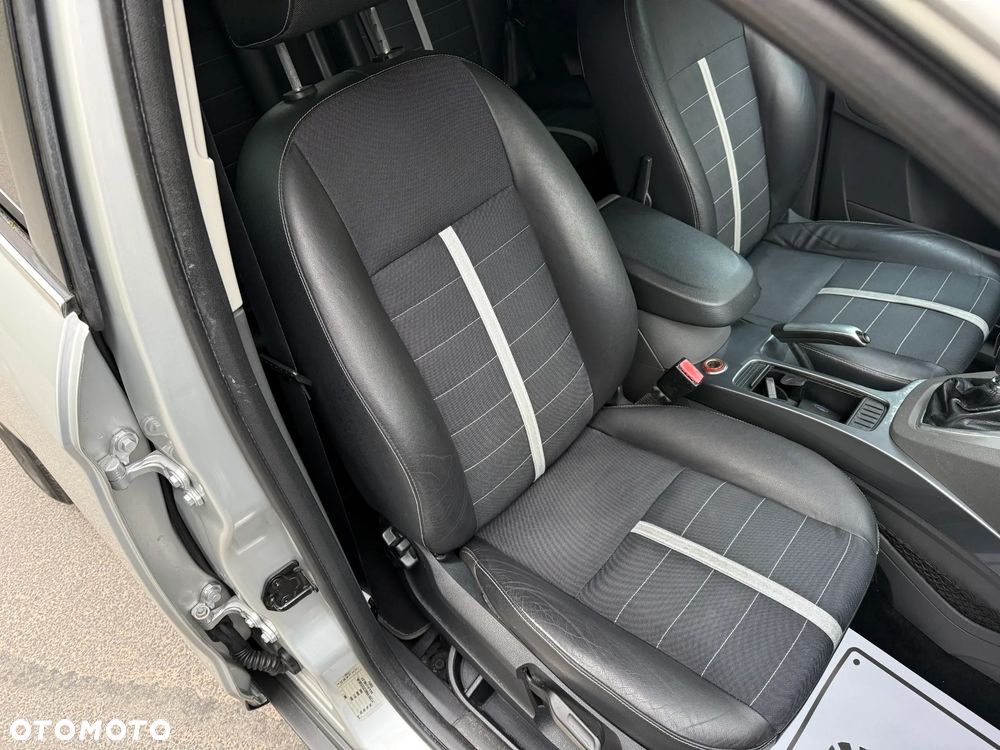 Ford Kuga 2.0 TDCi Titanium - 8