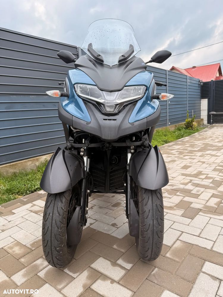 Yamaha Tricity 300 - 14