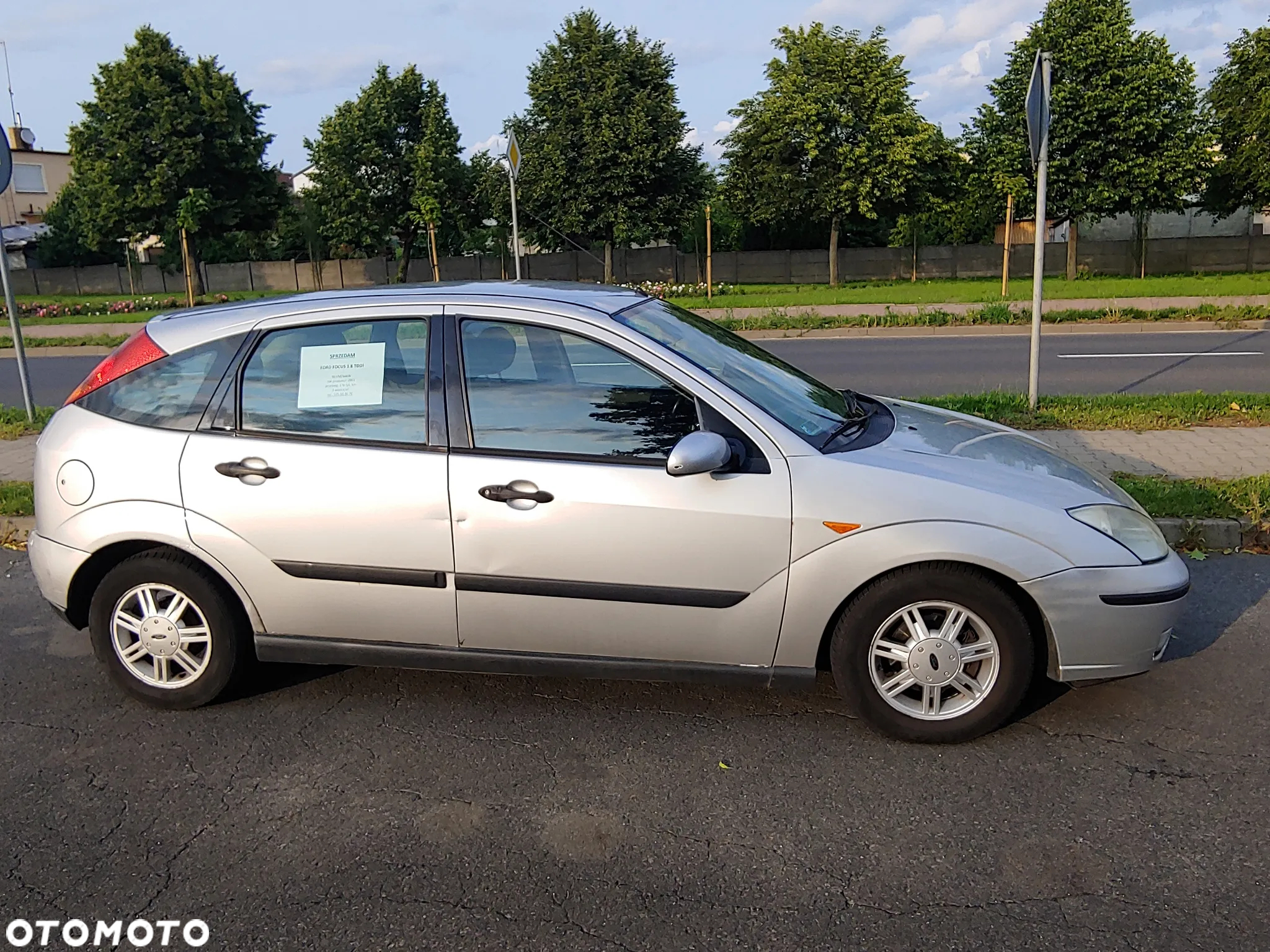 Ford Focus 1.8 TDDi Trend - 11