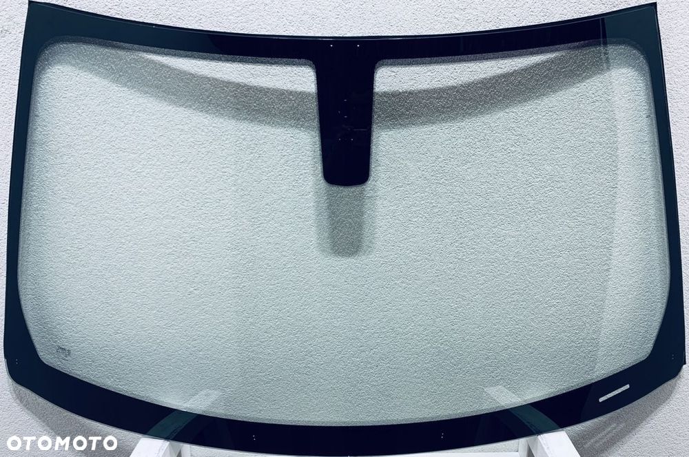 Szyba czołowa przednia CHRYSLER 300/300C/300S DODGE CHARGER 2015-AKUSTYCZNA - 1