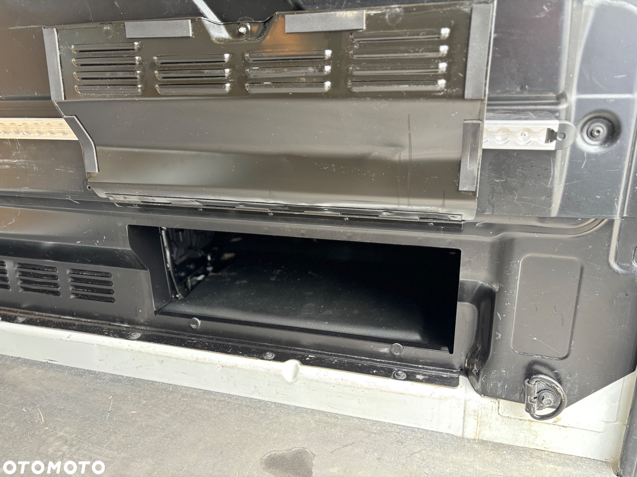 Ford Transit Custom L1H1 Klima Relingi Hak PDC Tempomat Nowe opony Serwis 3-osobowy - 33