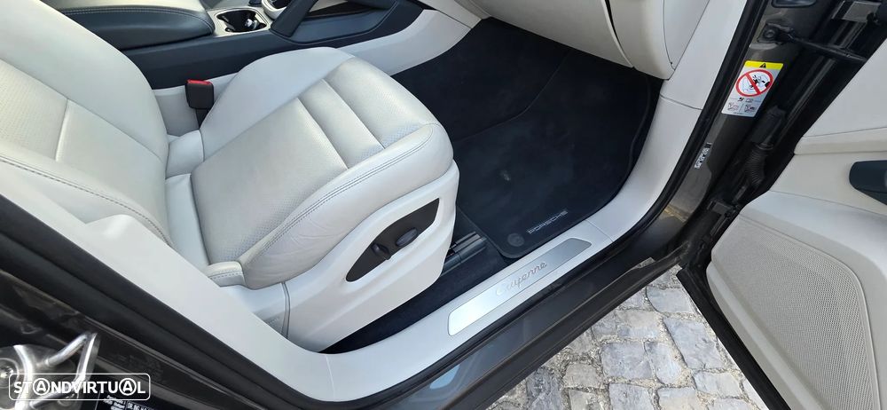 Porsche Cayenne E-Hybrid - 23