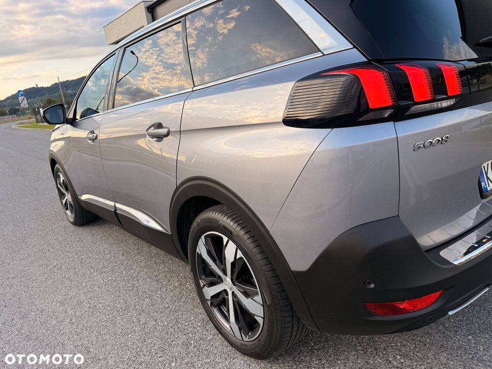 Peugeot 5008 - 19