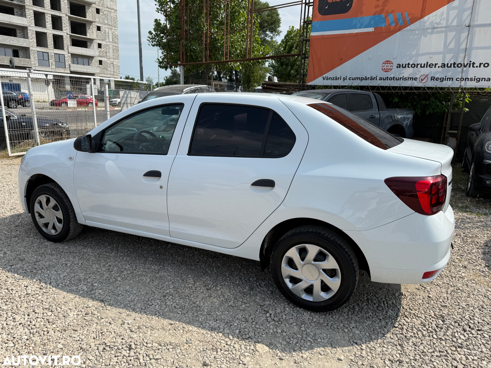 Dacia Logan 1.5 Blue dCi Laureate - 10