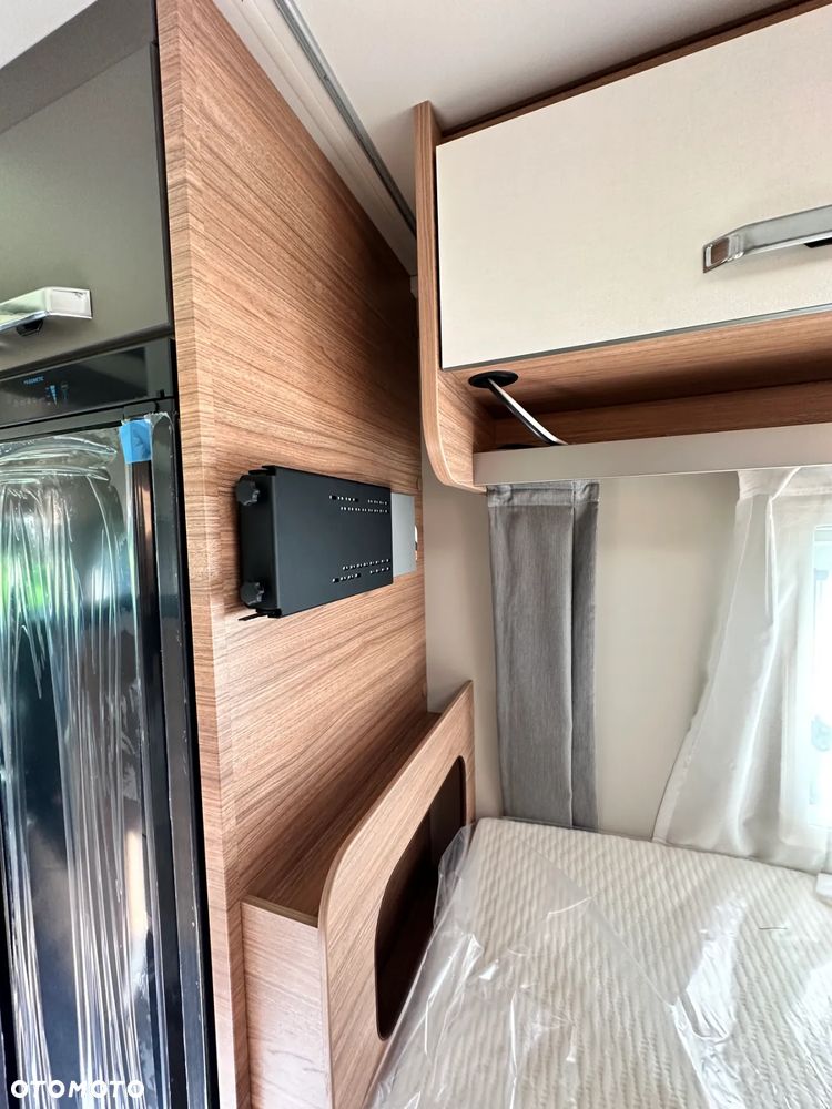 Weinsberg CaraSuite 650MF Automat 5-cio osobowy FORD (2025) - 21