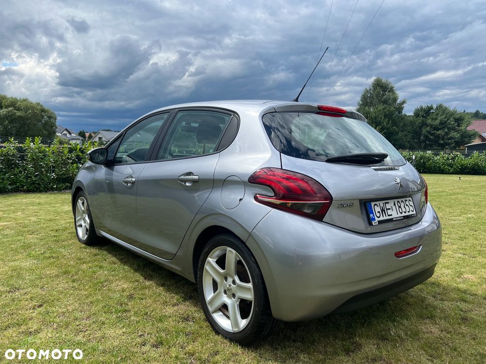 Peugeot 208 1.5 BlueHDi Allure S&S - 13
