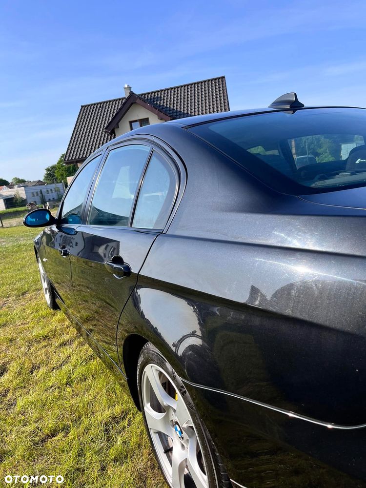 BMW Seria 3 2007 photo 2