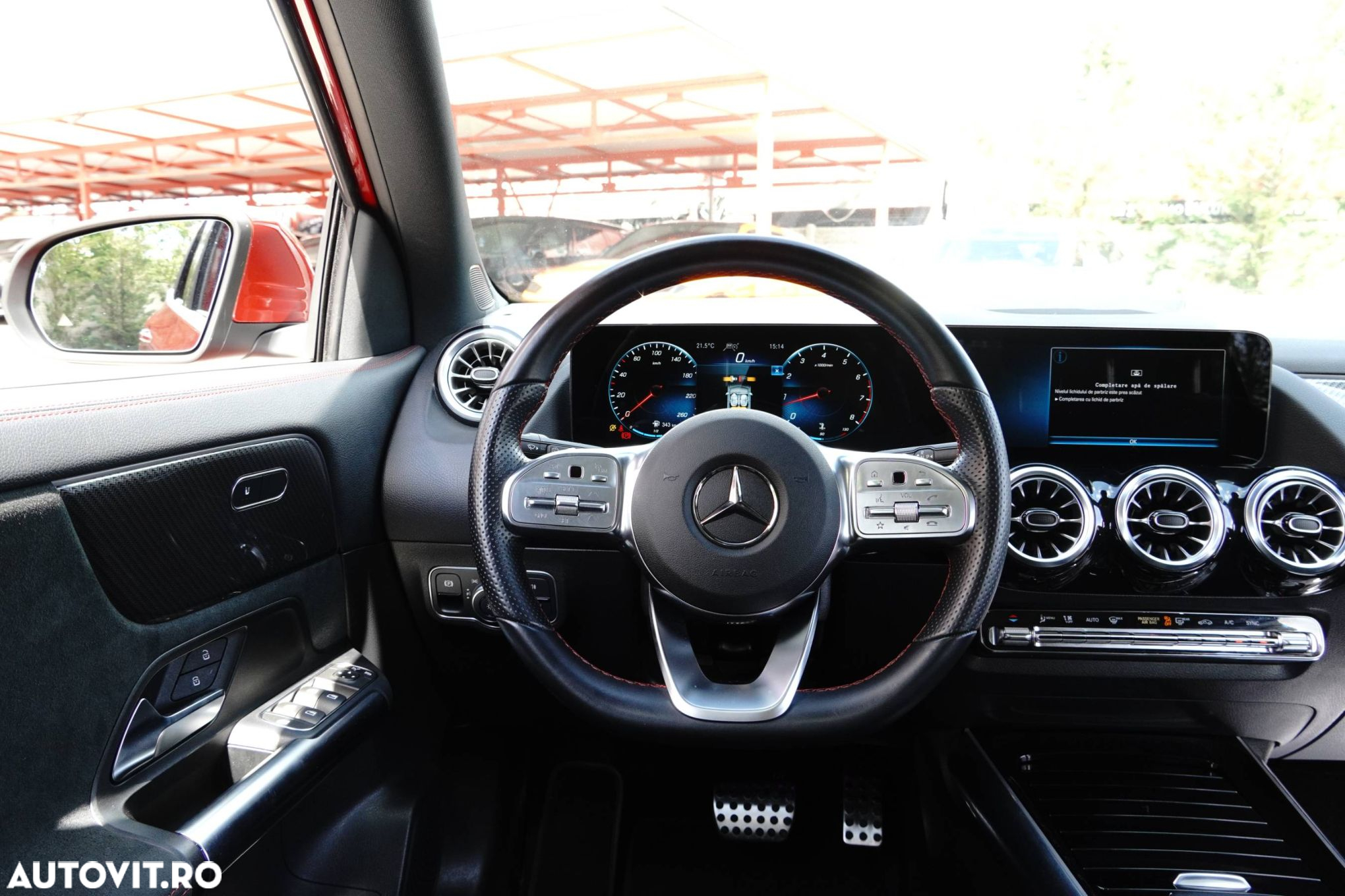 Mercedes-Benz GLA - 24