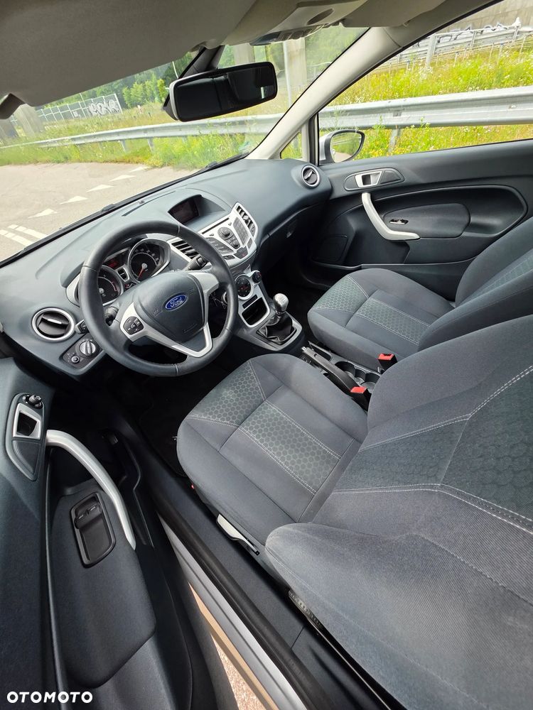 Ford Fiesta 1.25 Titanium EU5 - 15