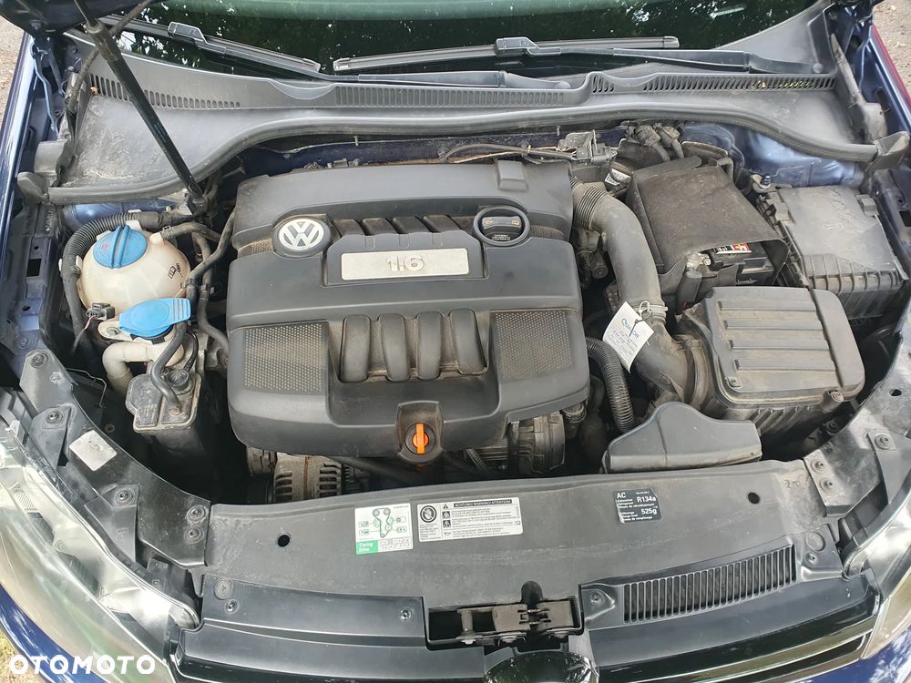 Volkswagen Golf 1.6 Comfortline - 25