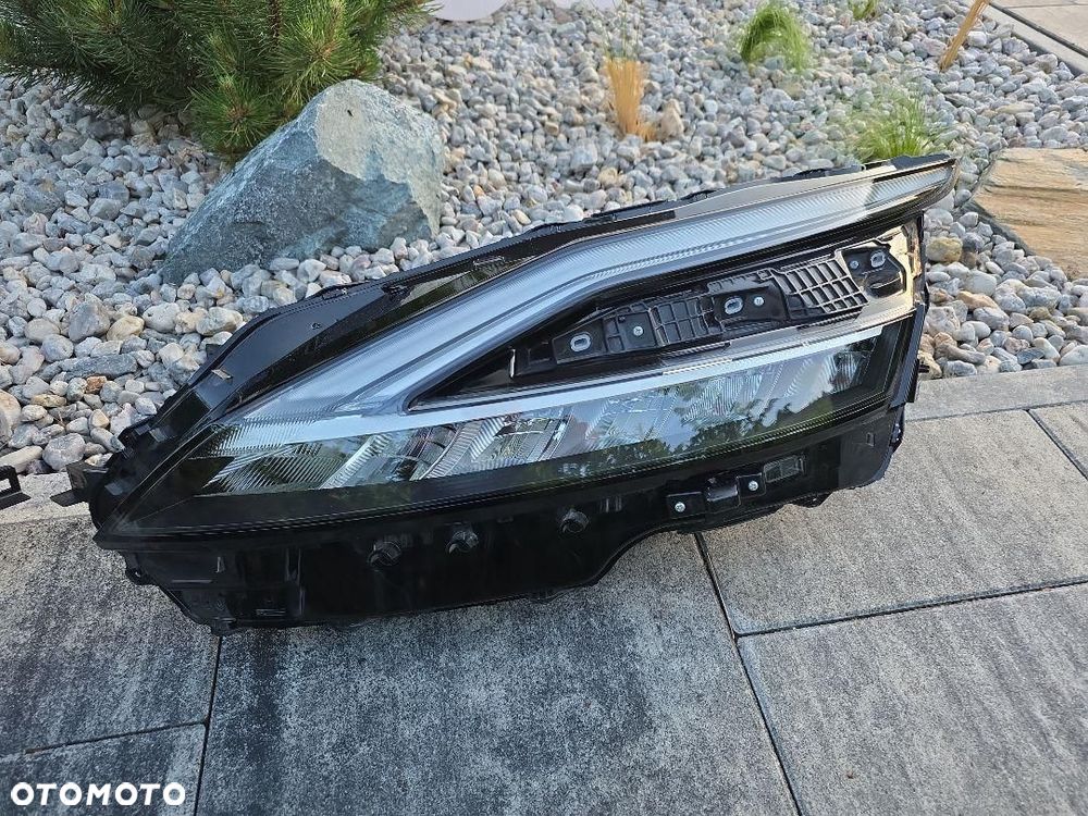 NISSAN QASHQAI 3 III J12 Lampy przód Kompletne Full Led Adaptive 100-8D02H - 3