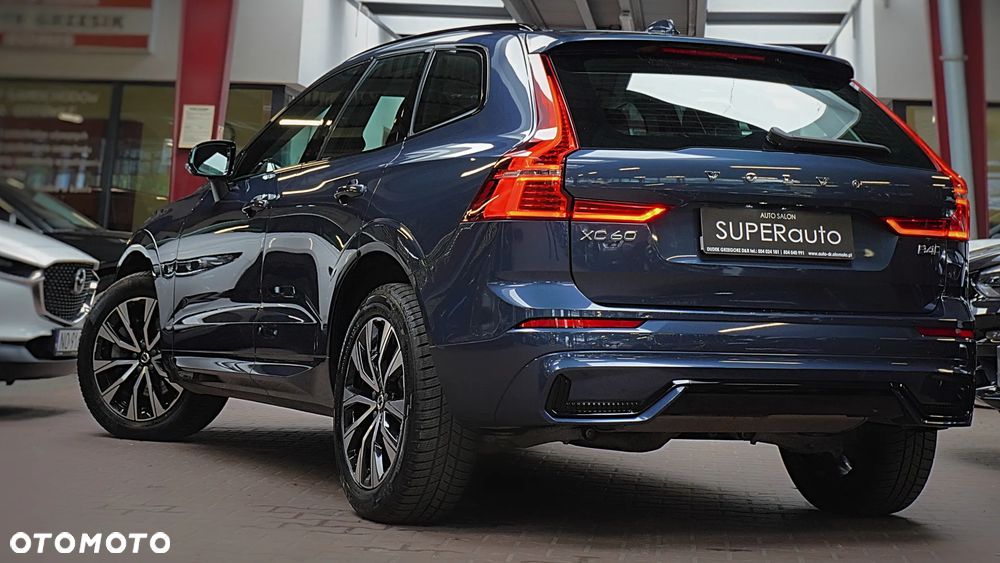 Volvo XC 60 B4 D AWD Plus Dark - 9
