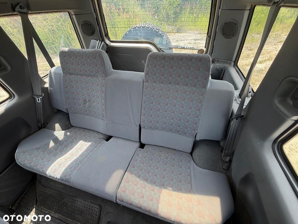 Land Rover Discovery - 15