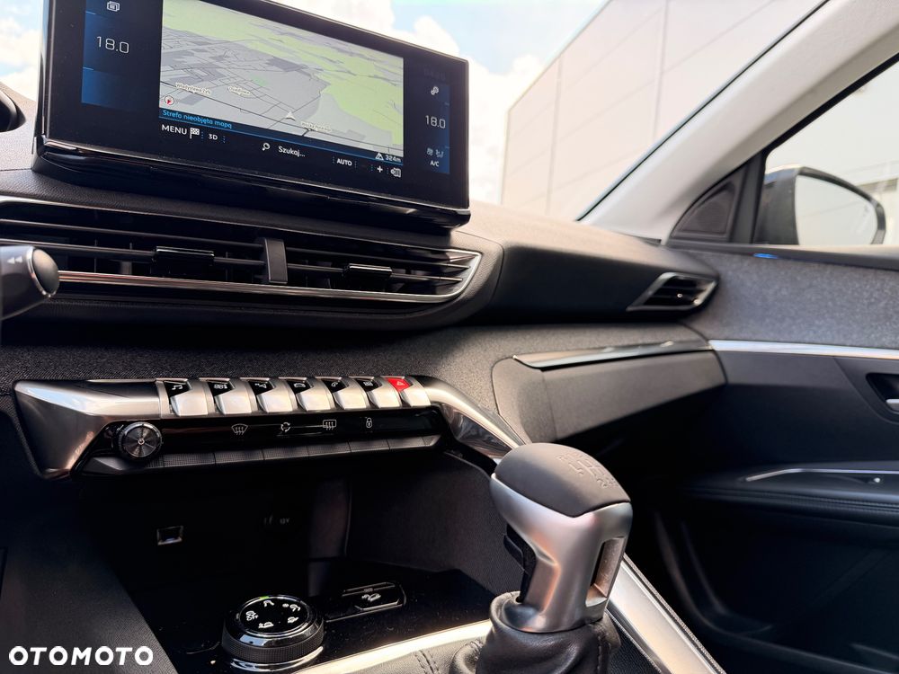Peugeot 3008 BlueHDi 130 Stop & Start Allure Business-Paket - 31