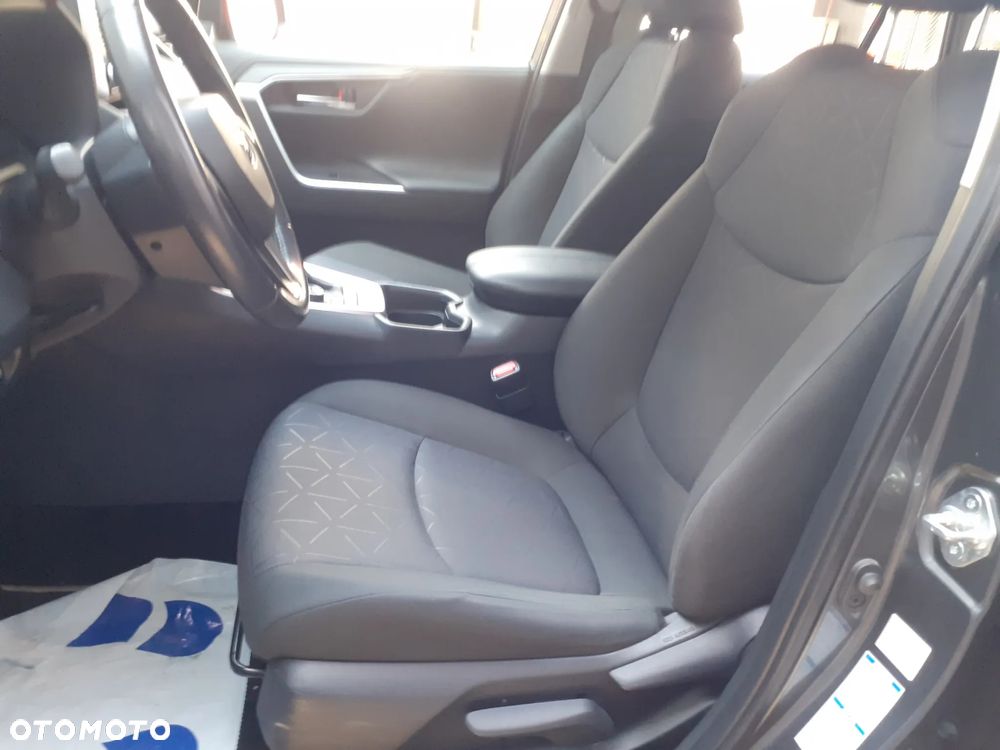 Toyota RAV4 - 24