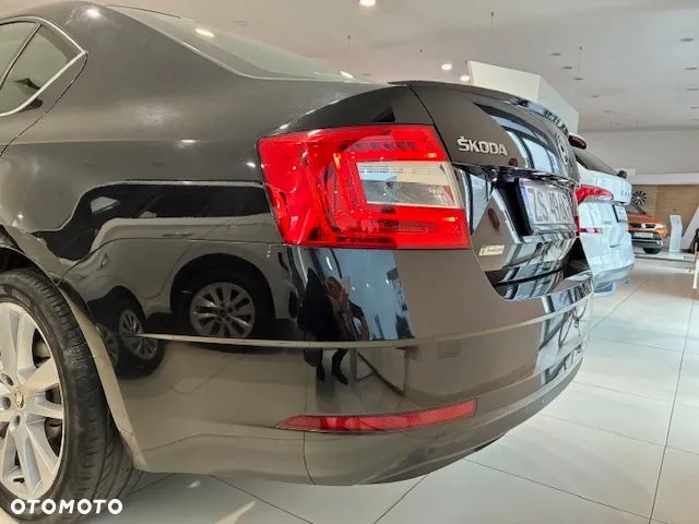 Skoda Octavia 2.0 TSI Style DSG - 16
