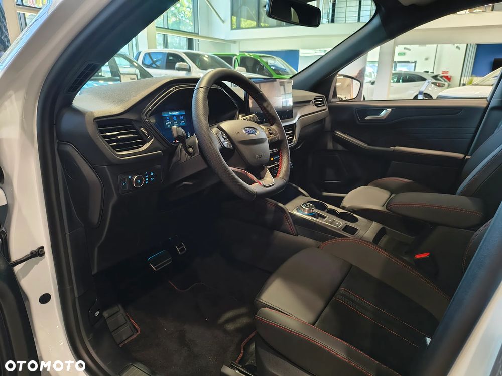 Ford Kuga 2.5 FHEV FWD ST-Line X - 13