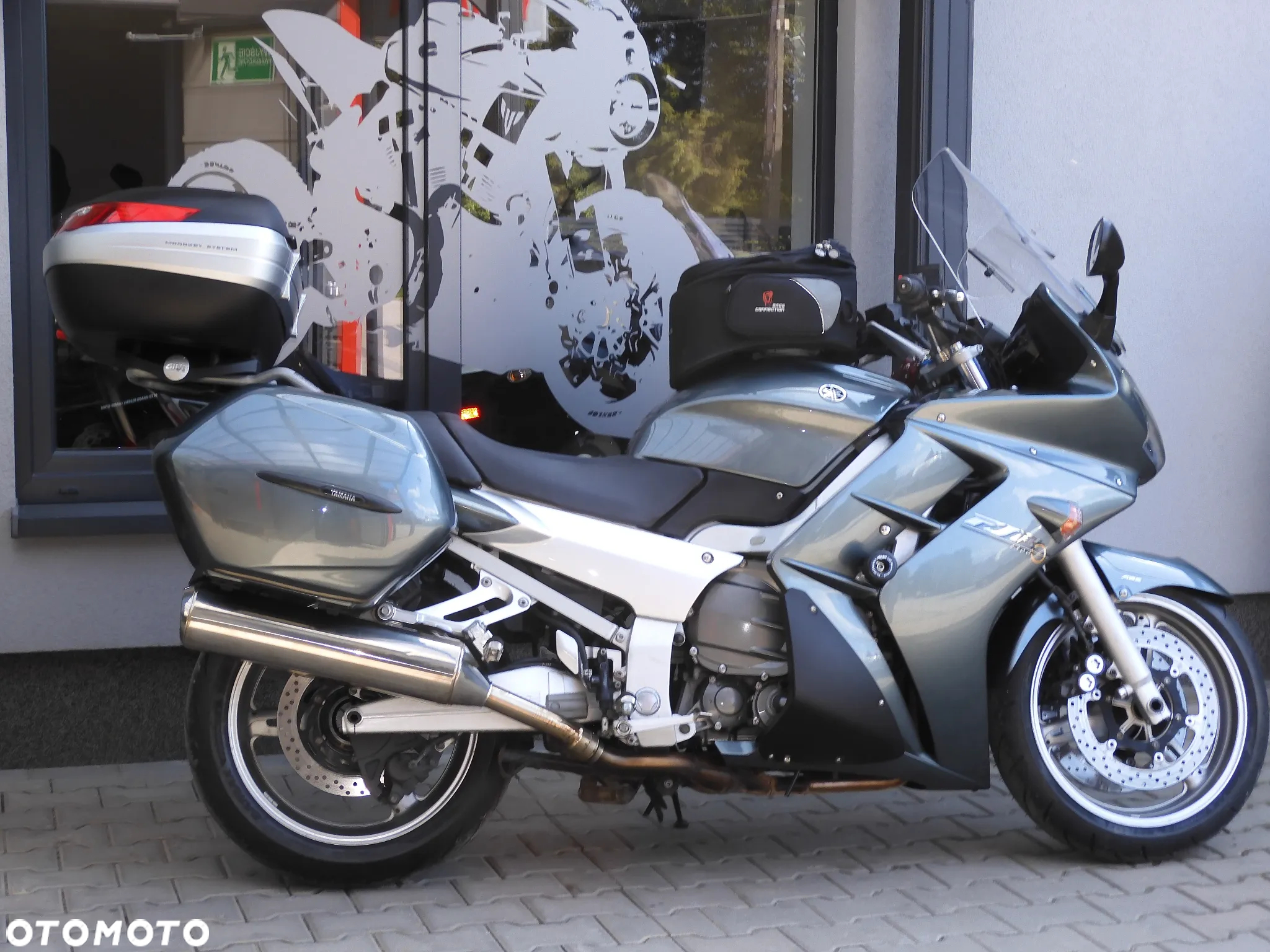 Yamaha FJR - 12
