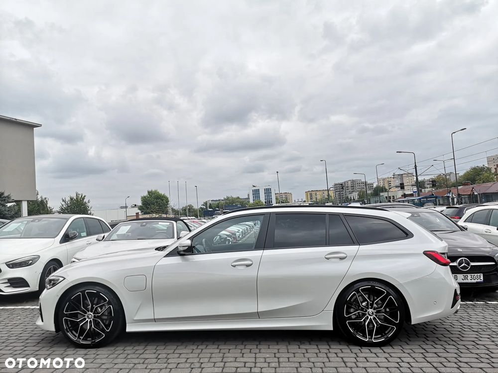 BMW Seria 3 330e PHEV sport - 6