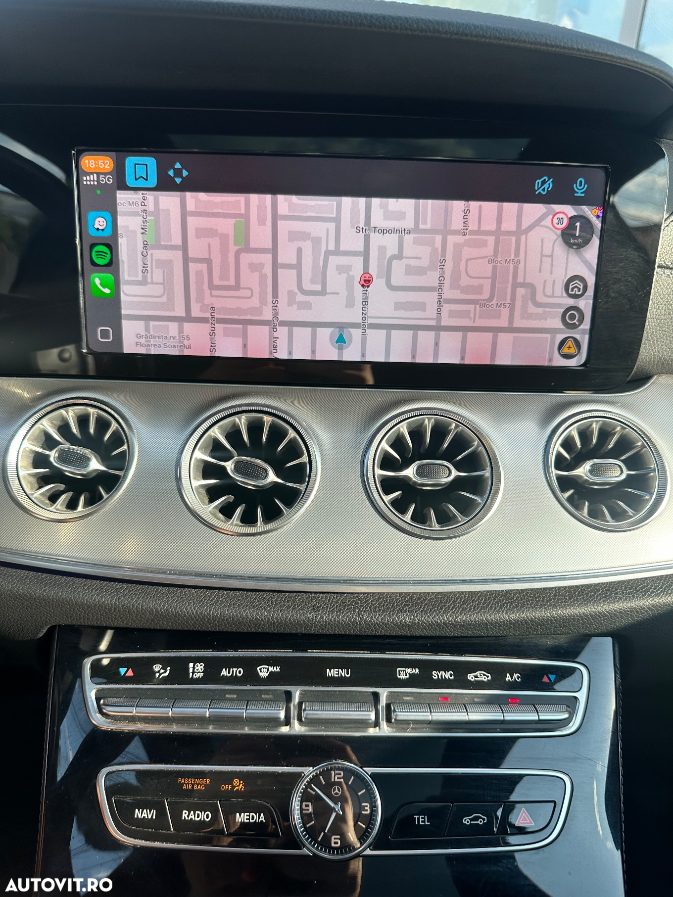 Mercedes-Benz E - 14
