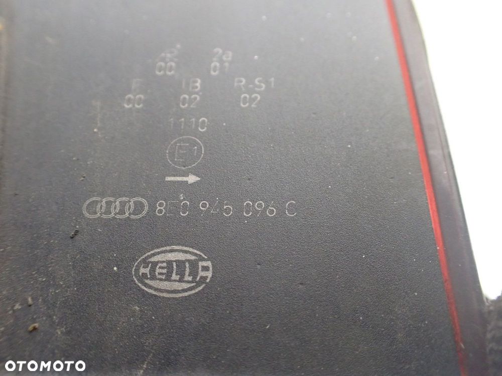 LAMPA PRAWA TYLNA AUDI A4 B6 2.5 TDI QUATTRO - 6