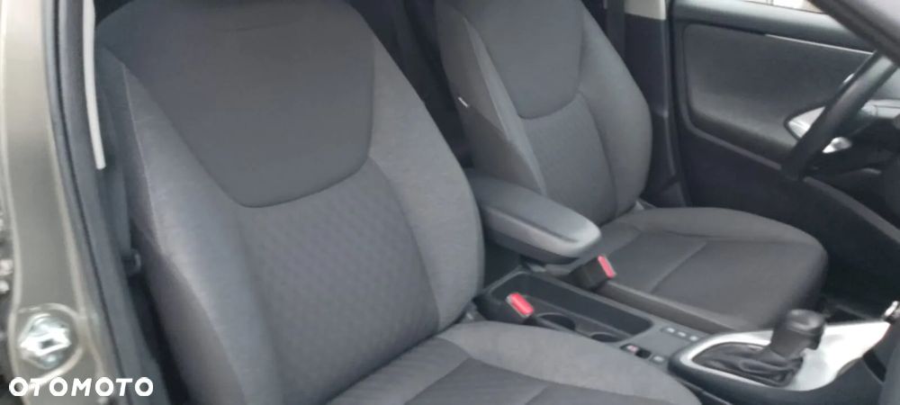 Toyota Yaris 1.33 VVT-i Multidrive S Executive - 27