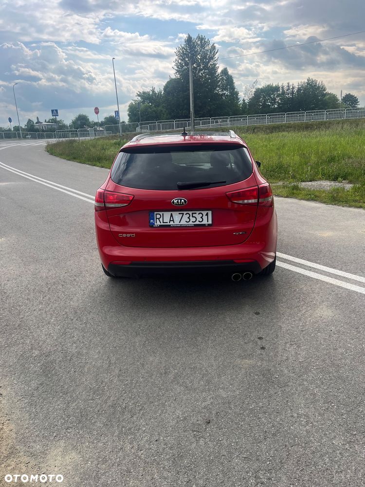 Kia Ceed 1.6 CRDi 136 ISG GT Line - 11