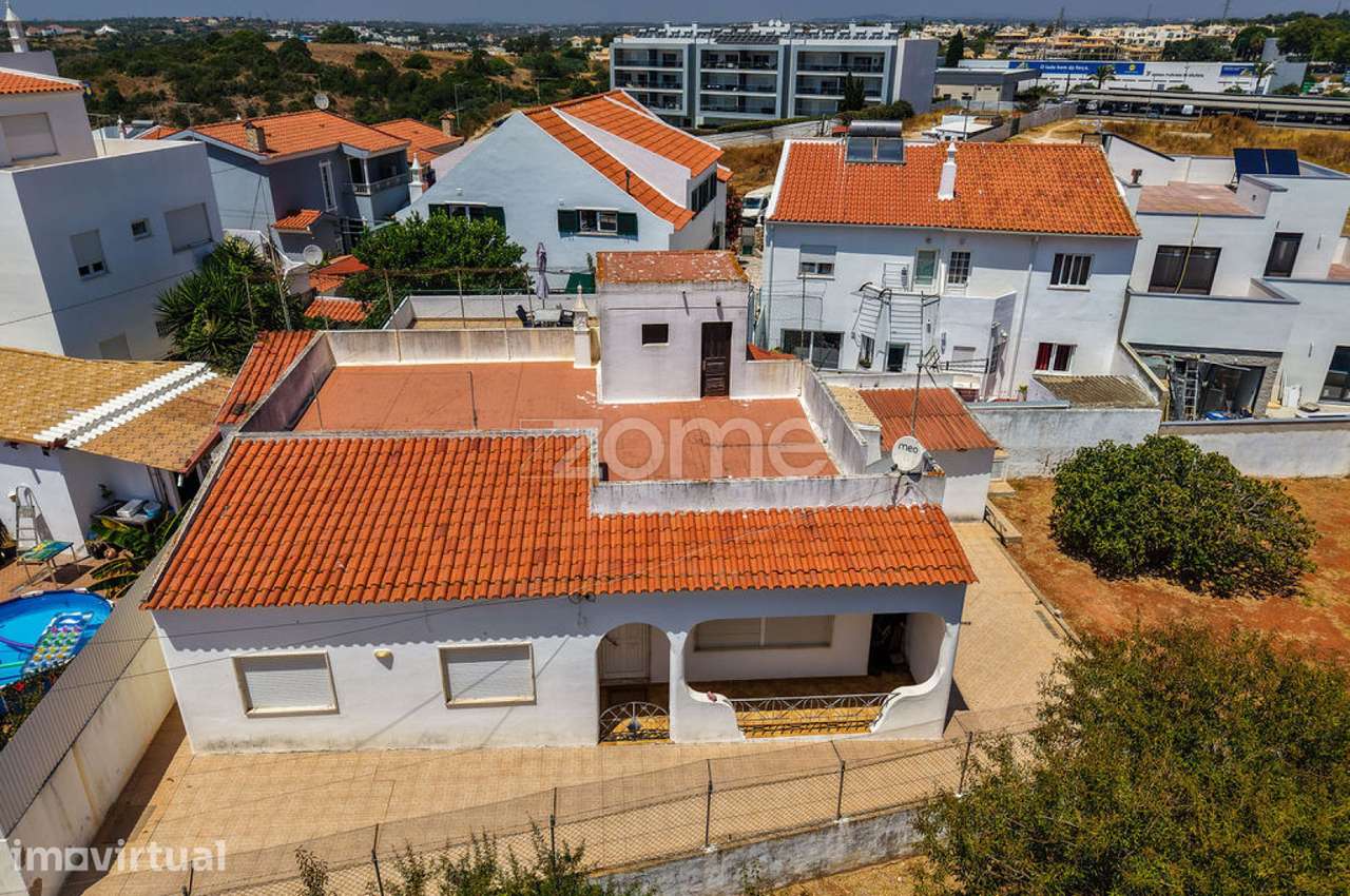 Moradia T3 no Centro de Albufeira - Grande imagem: 2/30