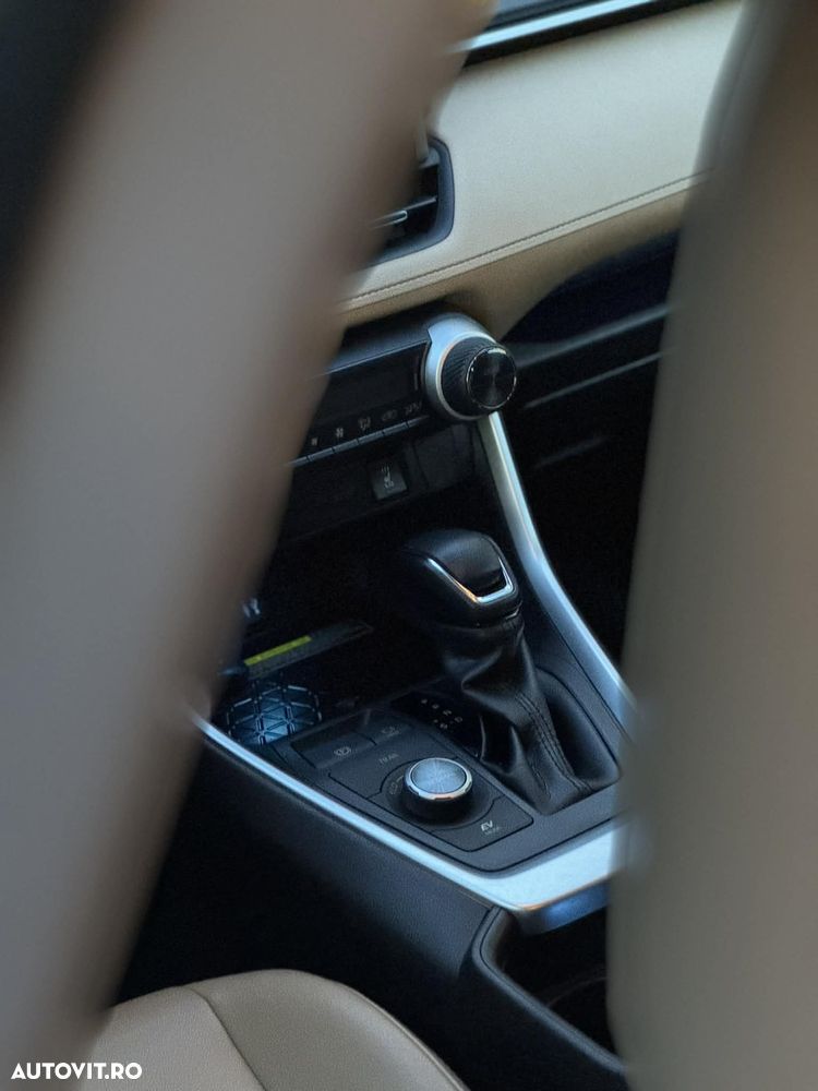 Toyota RAV4 ver-2-5-vvt--ie-4x4-luxury - 10