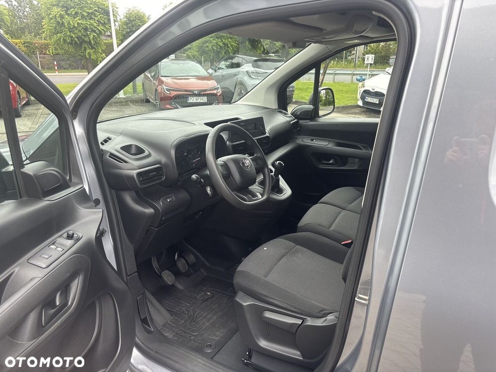 Toyota PROACE CITY - 16
