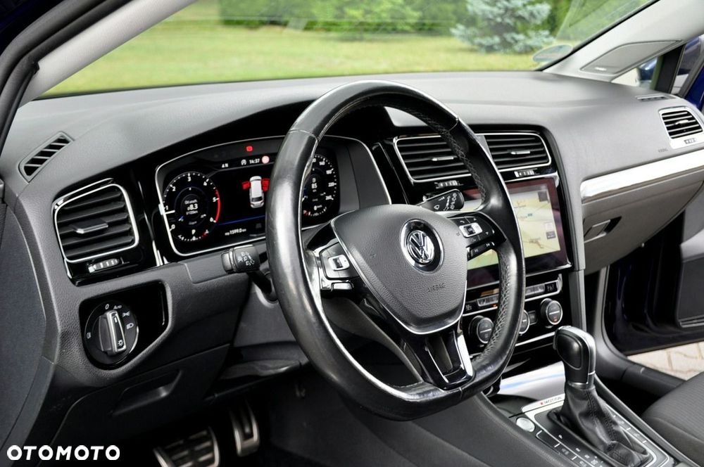 Volkswagen Golf Variant - 22
