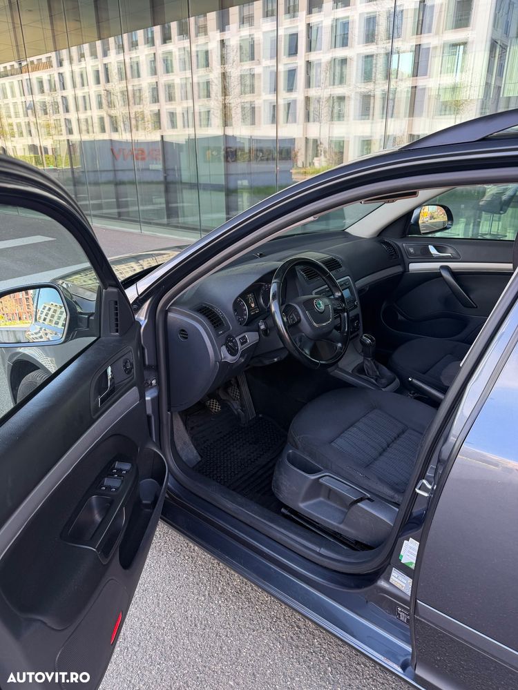 Skoda Octavia 2.0 TDI DPF Elegance - 8