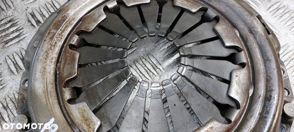 SPRZĘGŁO TARCZA + DOCISK TOYOTA AVENSIS T25 1.8 16V - 3