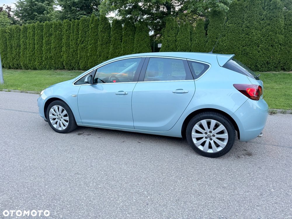 Opel Astra - 17