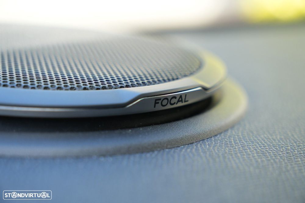 Peugeot 2008 1.2 PureTech GT Line - 21