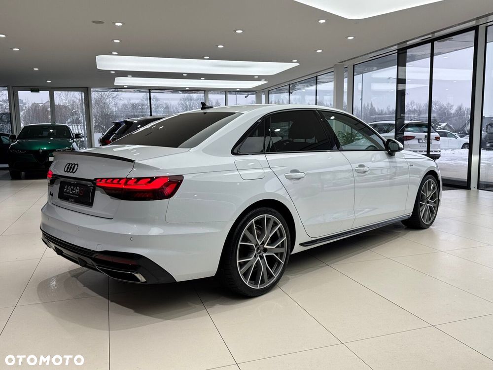 Audi A4 Limousine - 5