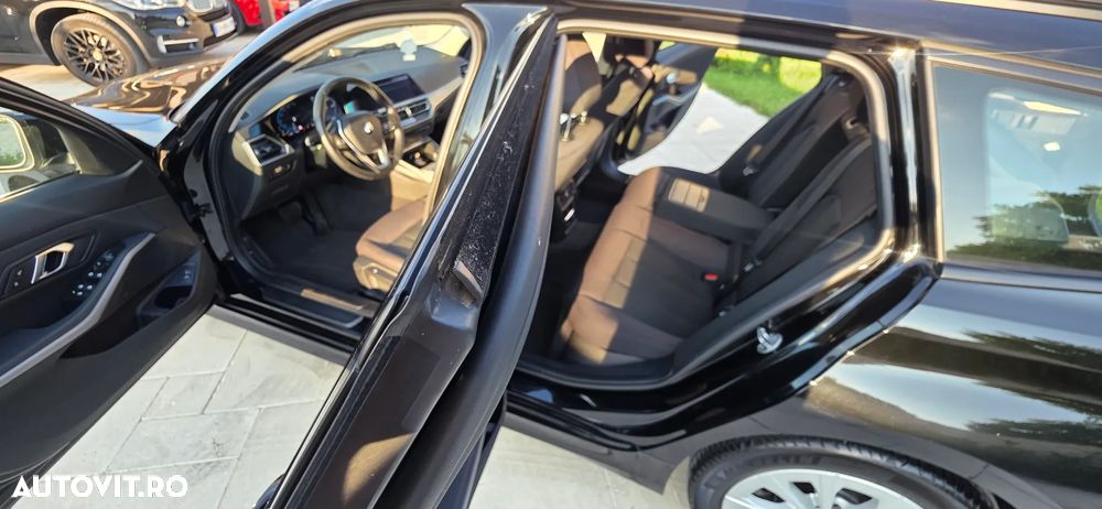 BMW Seria 3 318d Aut. Edition M Sport Shadow - 26