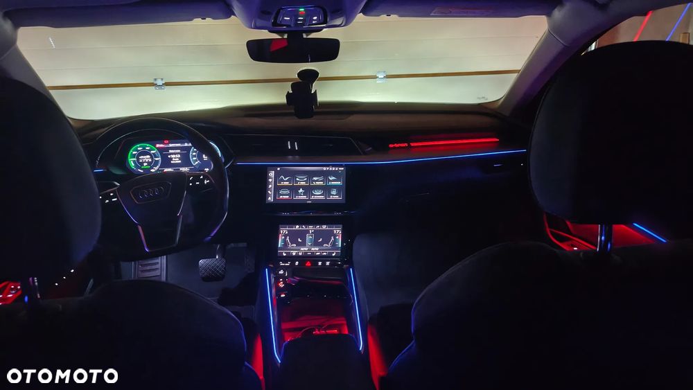 Audi e-tron 55 Quattro S Line - 10