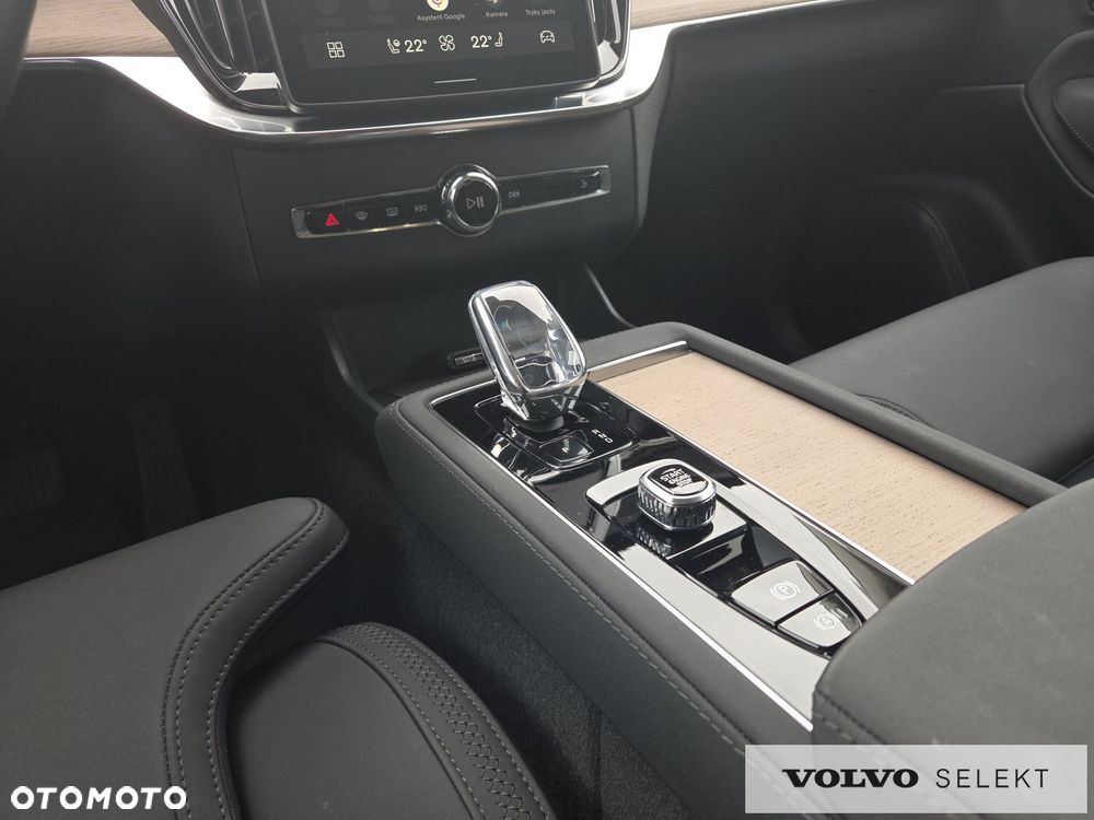 Volvo XC 90 - 25