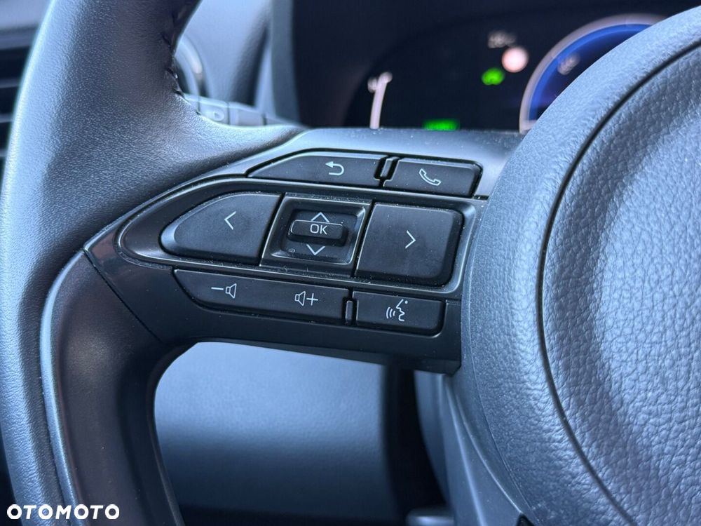 Toyota Yaris Hybrid 1.5 Style - 24