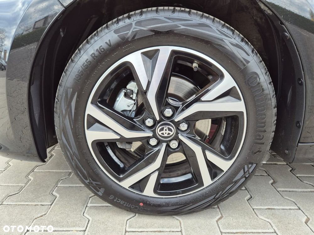 Toyota Yaris Hybrid 1.5 Style - 25