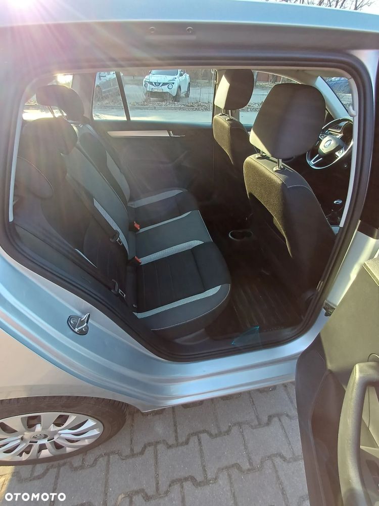 Skoda RAPID 1.0 TSI Ambition - 18
