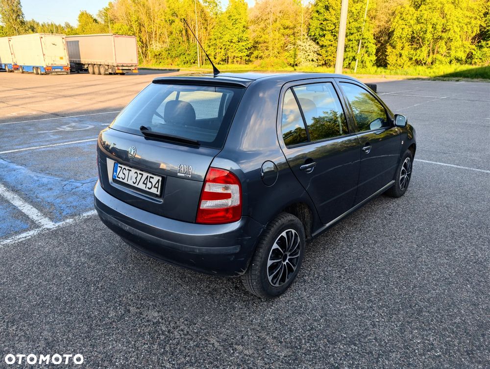 Skoda Fabia 1.4 16V Style Edition - 4
